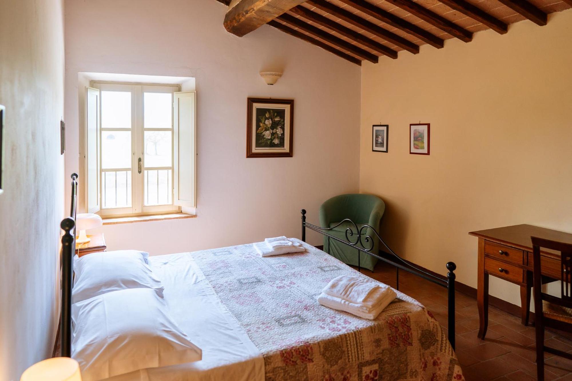 Villa Le Beringhe - Wine Pool & Relax Колле-ди-Валь-д'Эльса Экстерьер фото
