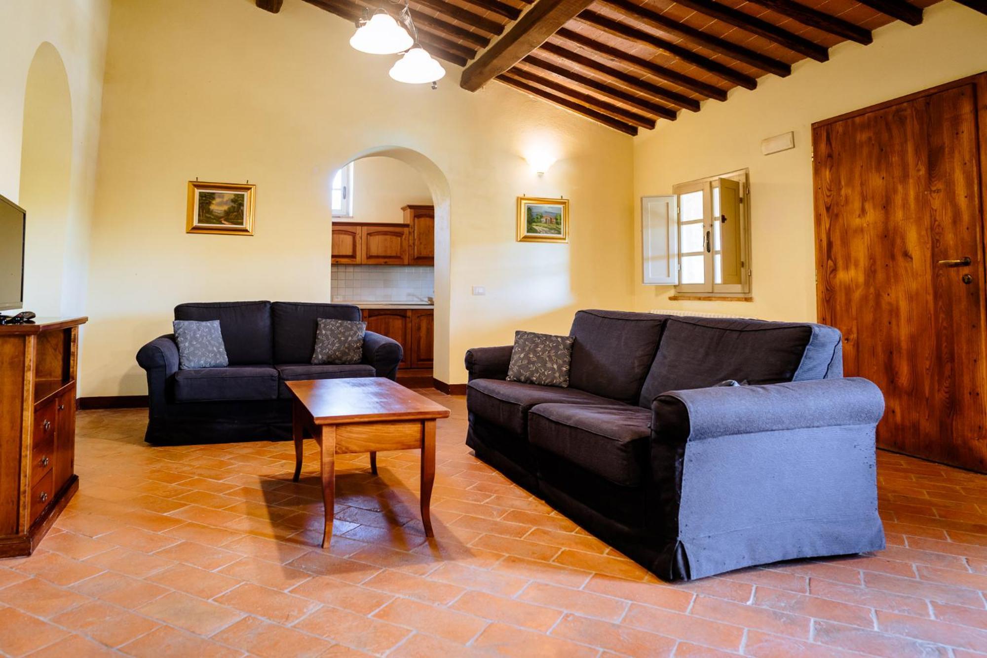 Villa Le Beringhe - Wine Pool & Relax Колле-ди-Валь-д'Эльса Экстерьер фото