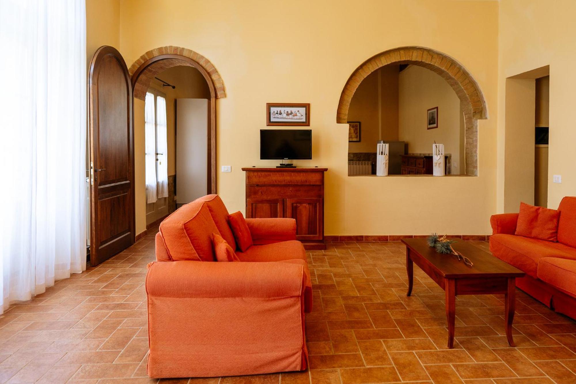 Villa Le Beringhe - Wine Pool & Relax Колле-ди-Валь-д'Эльса Экстерьер фото