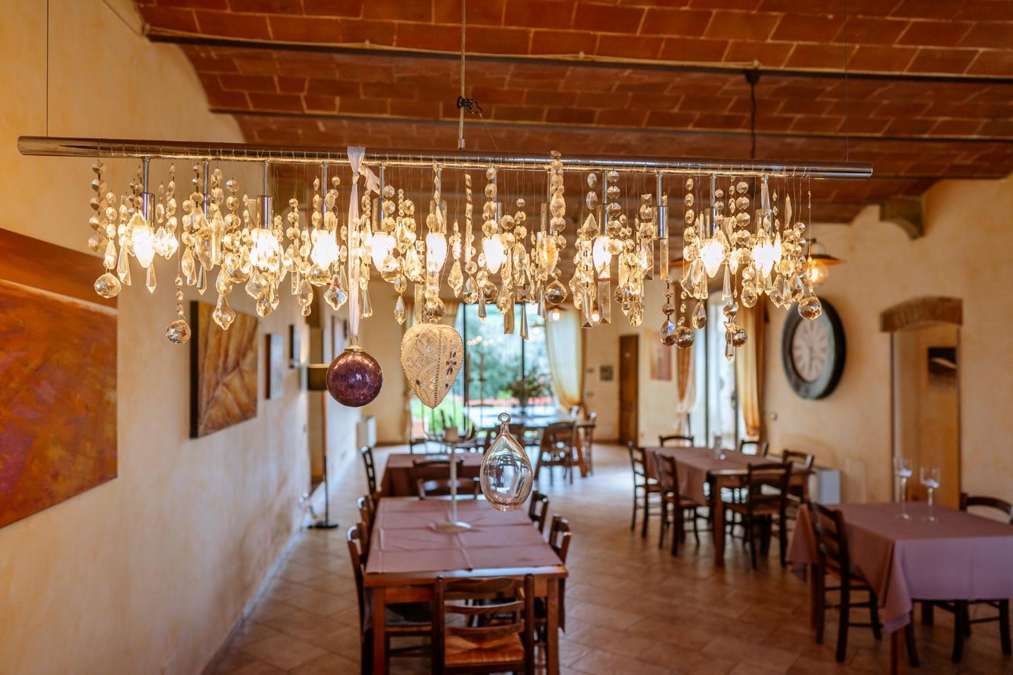 Villa Le Beringhe - Wine Pool & Relax Колле-ди-Валь-д'Эльса Экстерьер фото